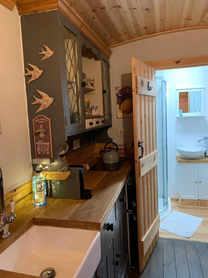 Sheepwash Shepherds Hut Bebside Екстериор снимка